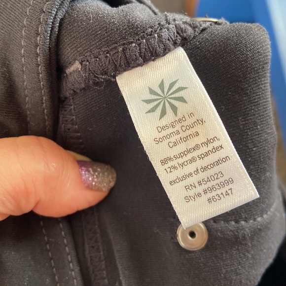 Athleta Pull-On Flair Pants size small Black BETTINA - Picture 6 of 6